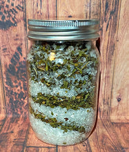 Load image into Gallery viewer, Refreshing Peppermint Bath Salt Soak
